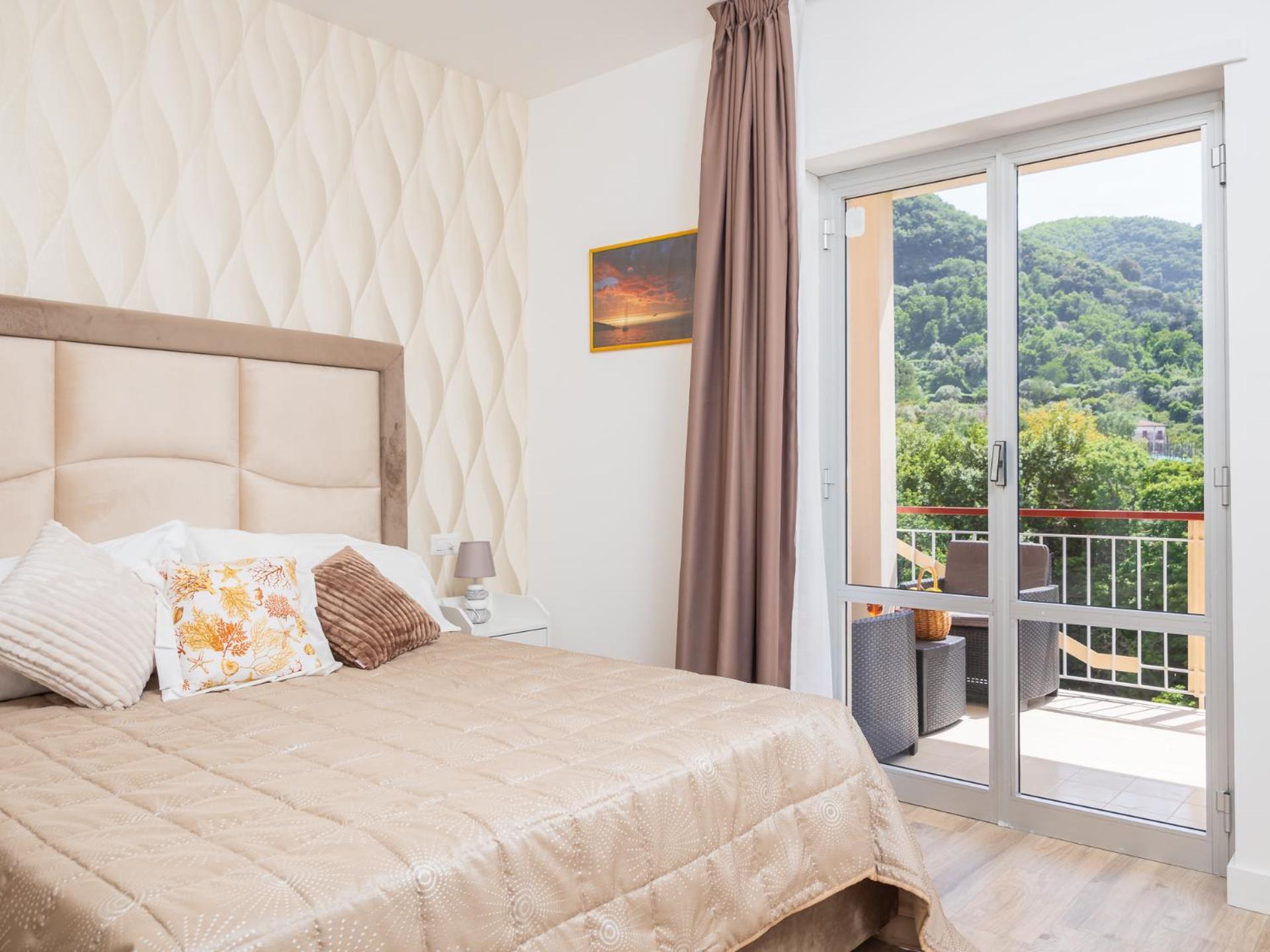 Nonno Angelo - 4 Bedrooms With Free Parking & Seaview Balcony 索伦托 外观 照片