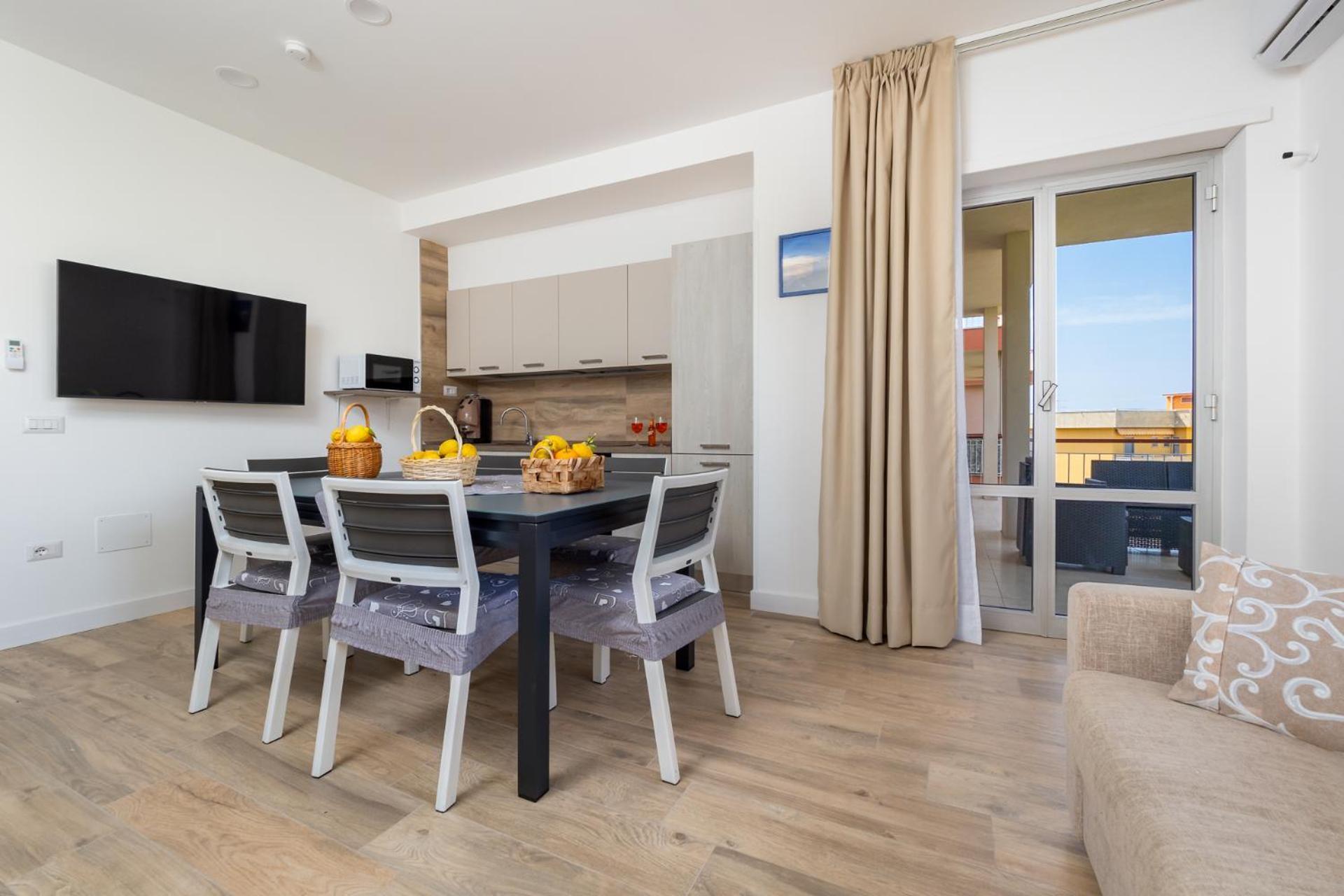 Nonno Angelo - 4 Bedrooms With Free Parking & Seaview Balcony 索伦托 外观 照片