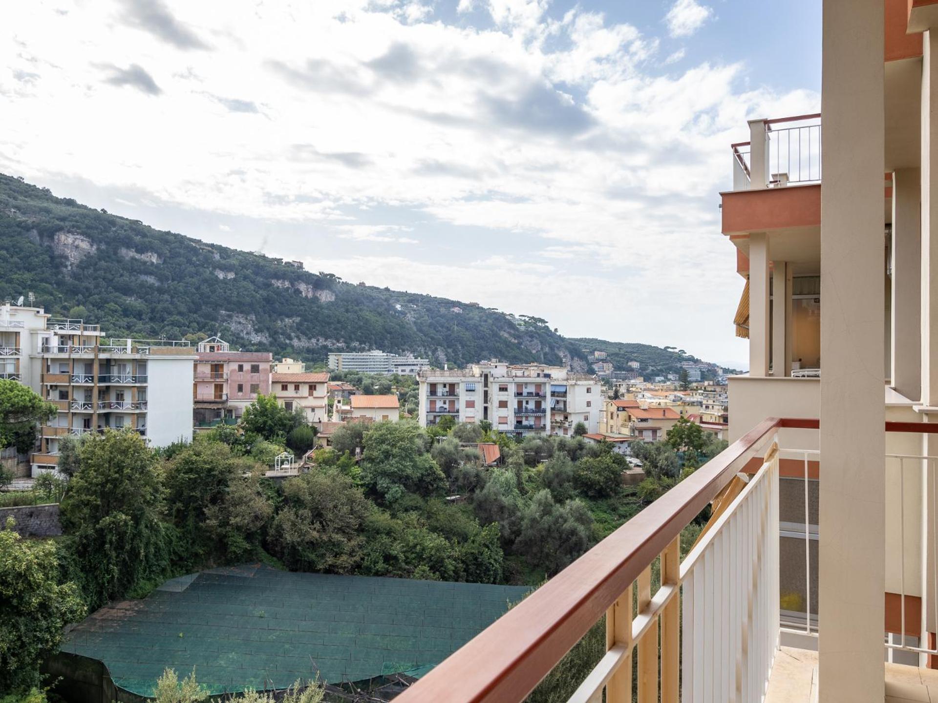Nonno Angelo - 4 Bedrooms With Free Parking & Seaview Balcony 索伦托 外观 照片